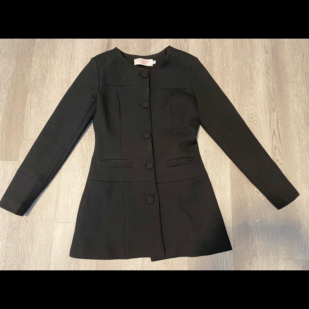 Single Breasted Button Down Collarless Double Pocket Blazer